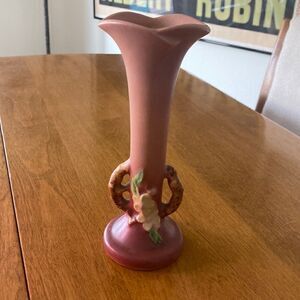 Roseville  bud  vase